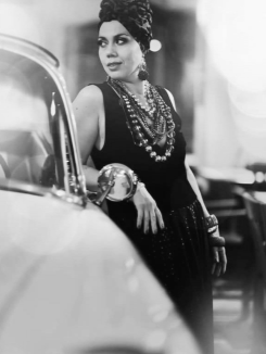 Лекция «Вокальные параллели. Две легенды от вокального джаза: Пегги Ли и Анита О’Дэй» от джазовой певицы Танины Лодоре